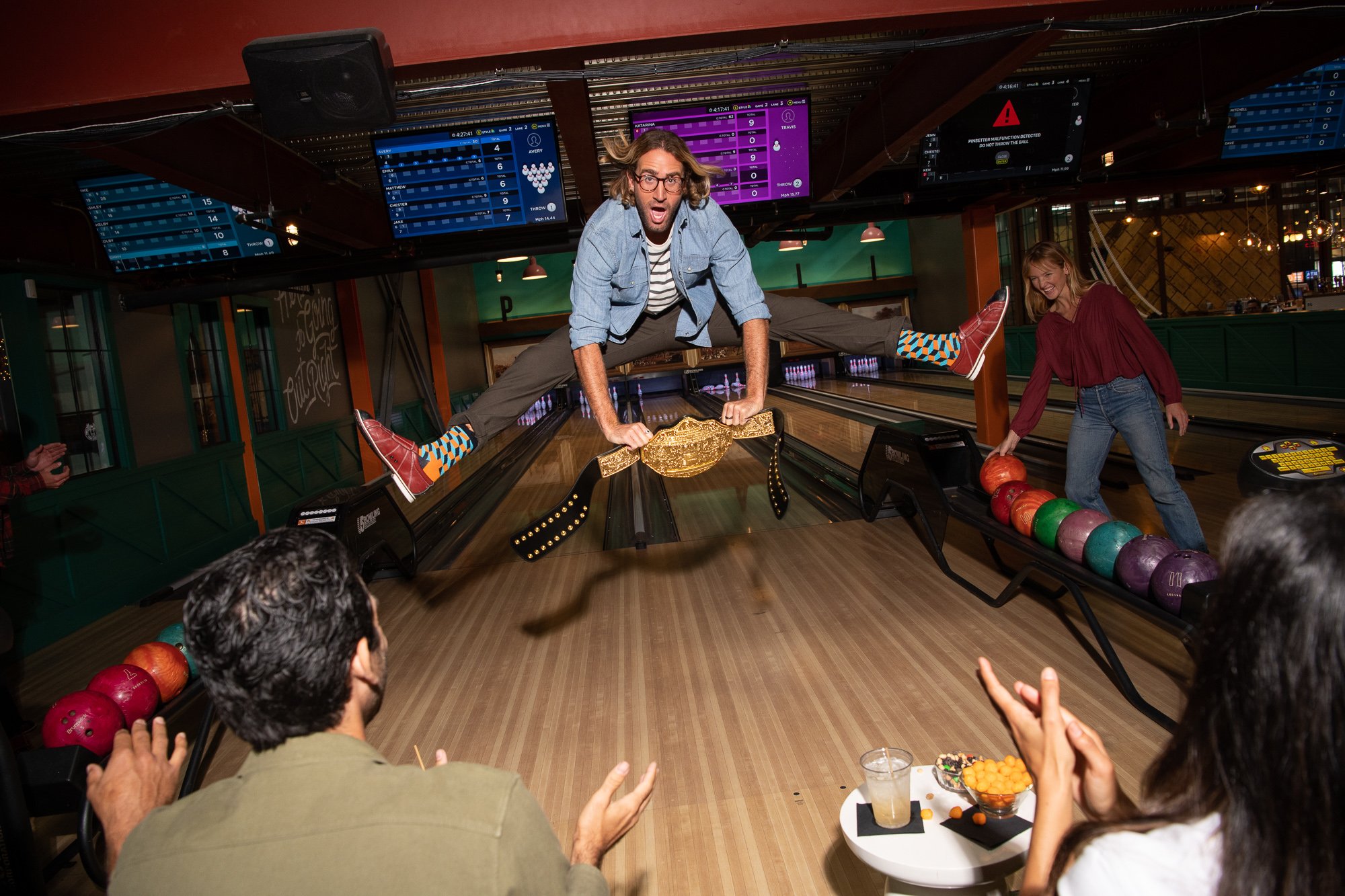 Alprolix_Cool_Dude_Punch_Bowl_Bowling_4157 (1).jpg