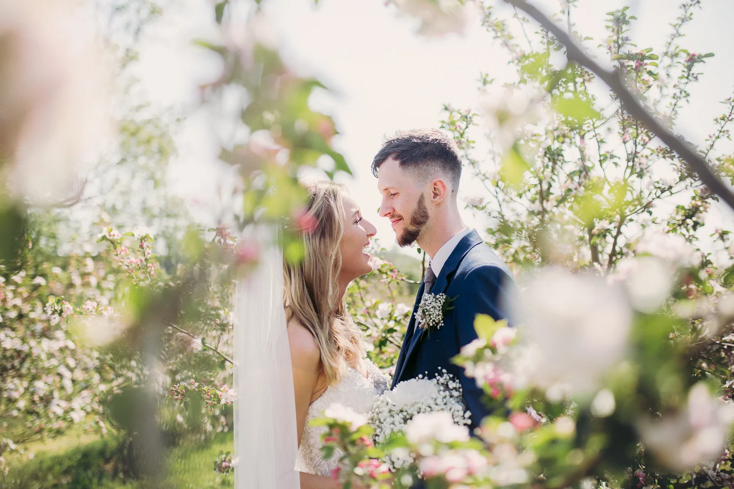 Heart_Shaped_Stone_Wedding_Photography-40.jpg