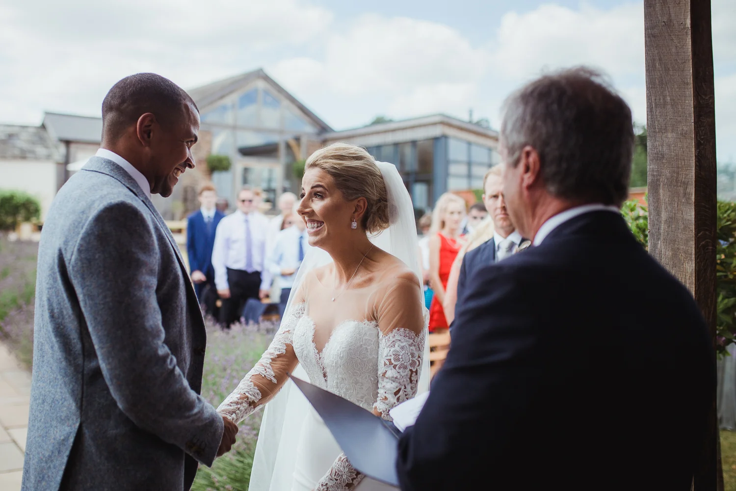 Upton_Barn_Wedding_Photographer_Devon-22.jpg