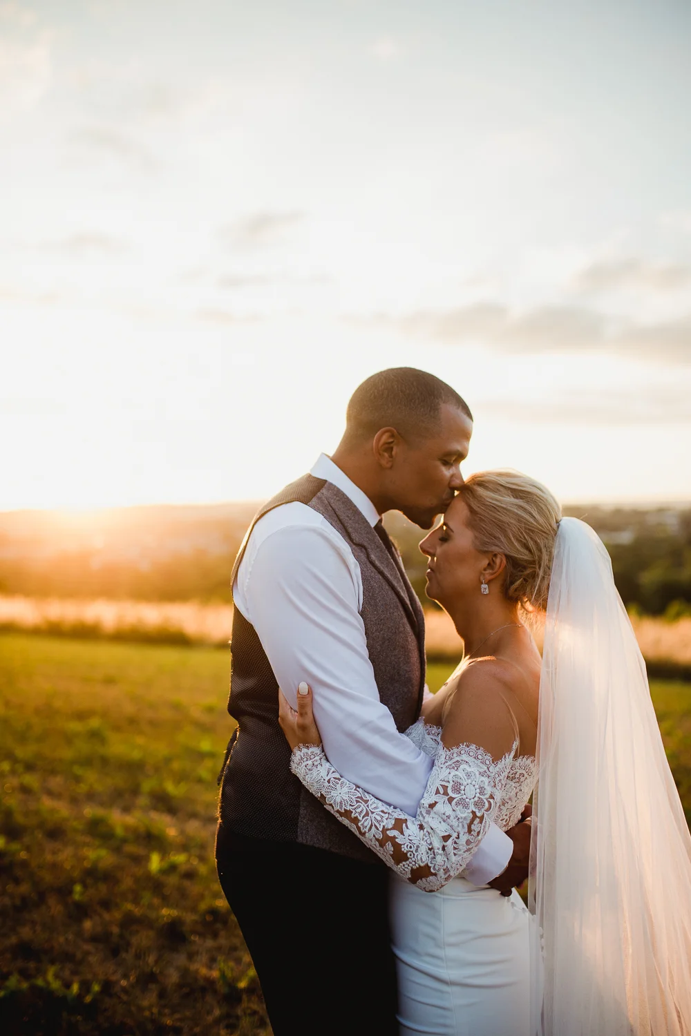 Upton_Barn_Wedding_Photographer_Devon-65.jpg
