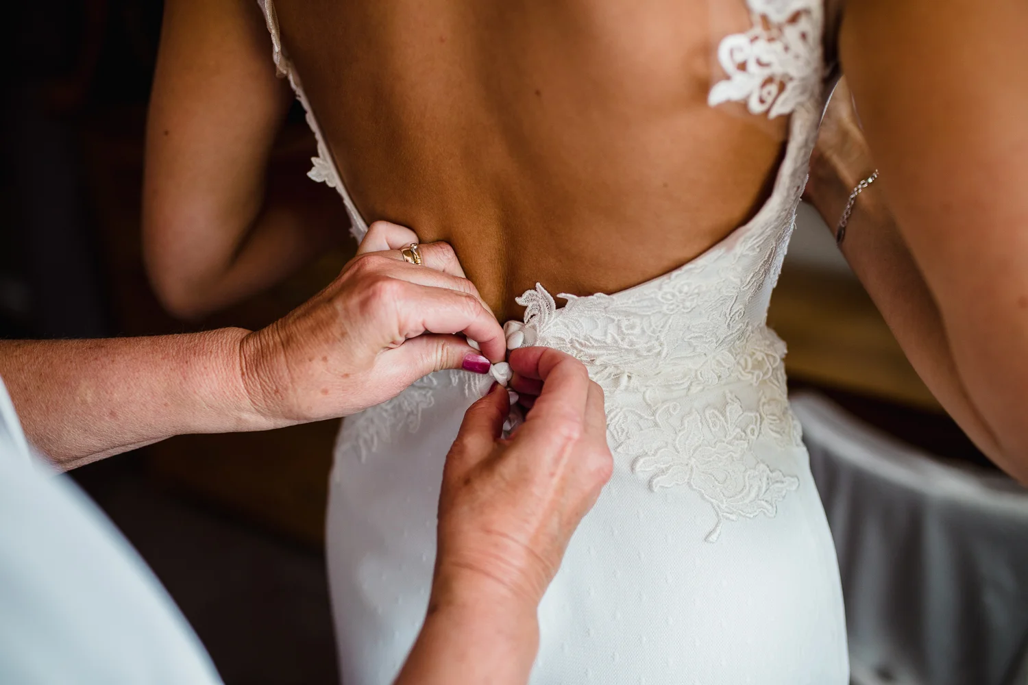 Highbullen__Hotel_Wedding_Photographer-26.jpg