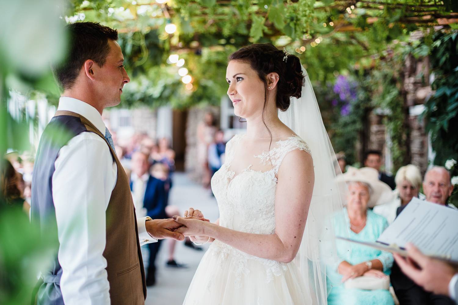 OLD_BARN_WEDDING_PHOTOGRAPHER-22.jpg