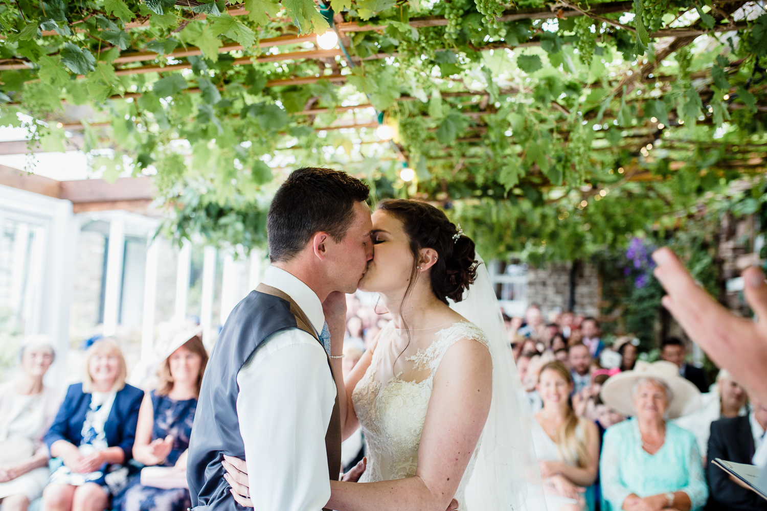 OLD_BARN_WEDDING_PHOTOGRAPHER-24.jpg