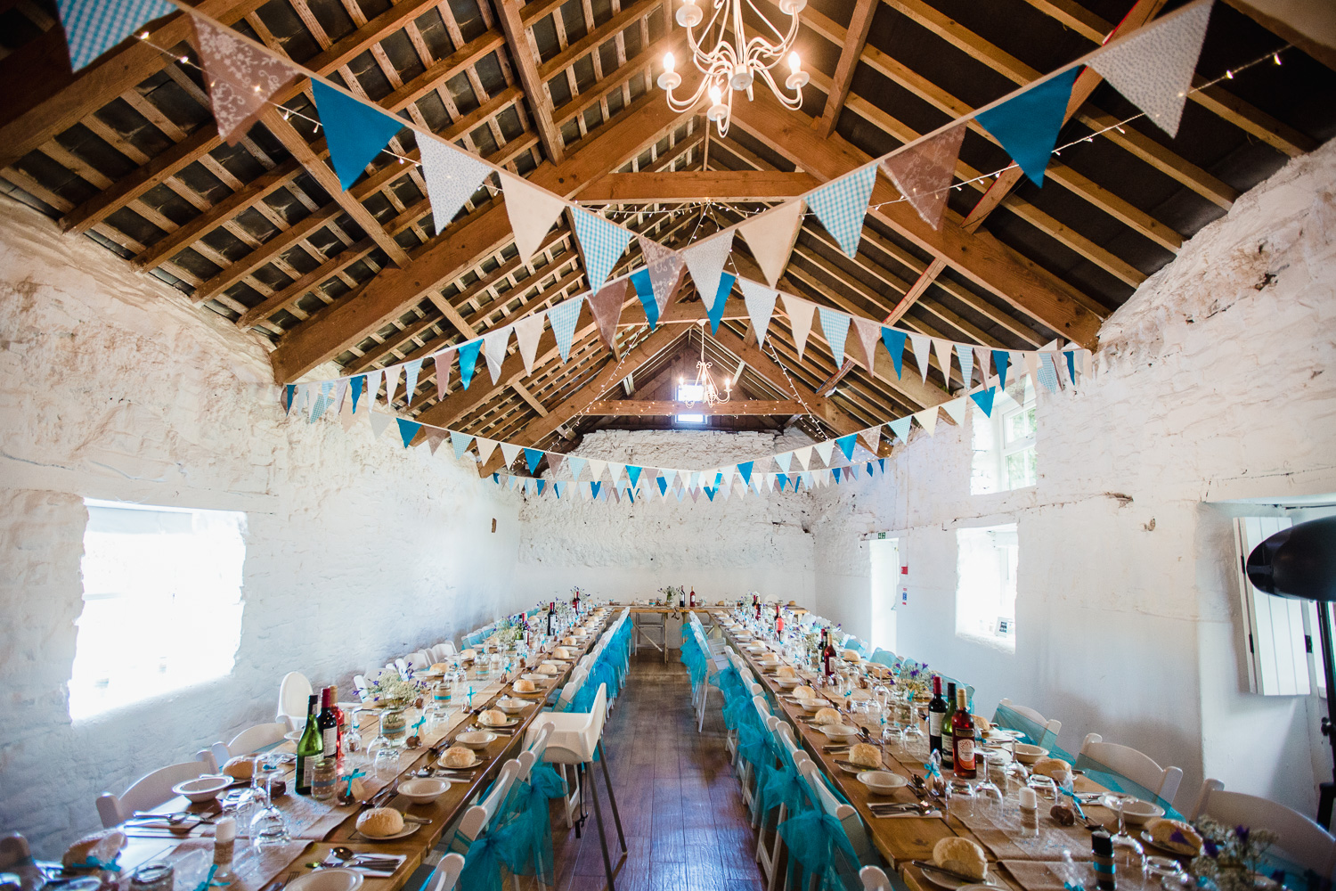 OLD_BARN_WEDDING_PHOTOGRAPHER-31.jpg