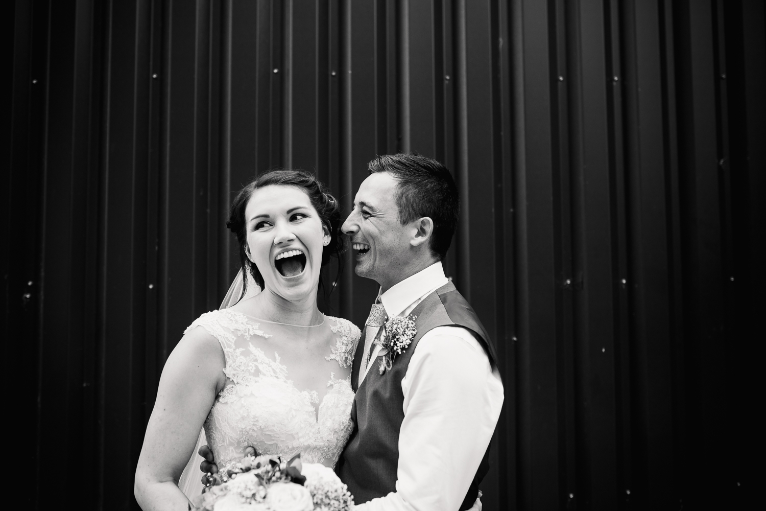 OLD_BARN_WEDDING_PHOTOGRAPHER-47.jpg