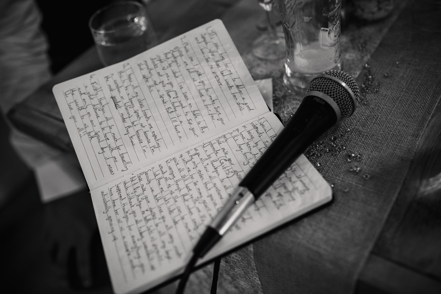 OLD_BARN_WEDDING_PHOTOGRAPHER_SPEECH-4.jpg