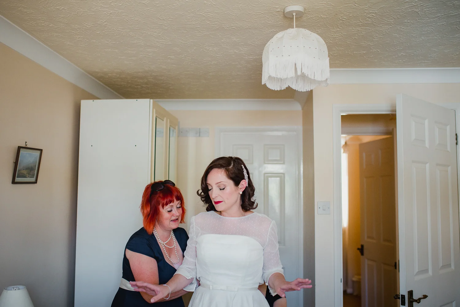 BEACH_VINTAGE_WEDDING_KATHRYN_CLARKE_MCLEOD-10.jpg