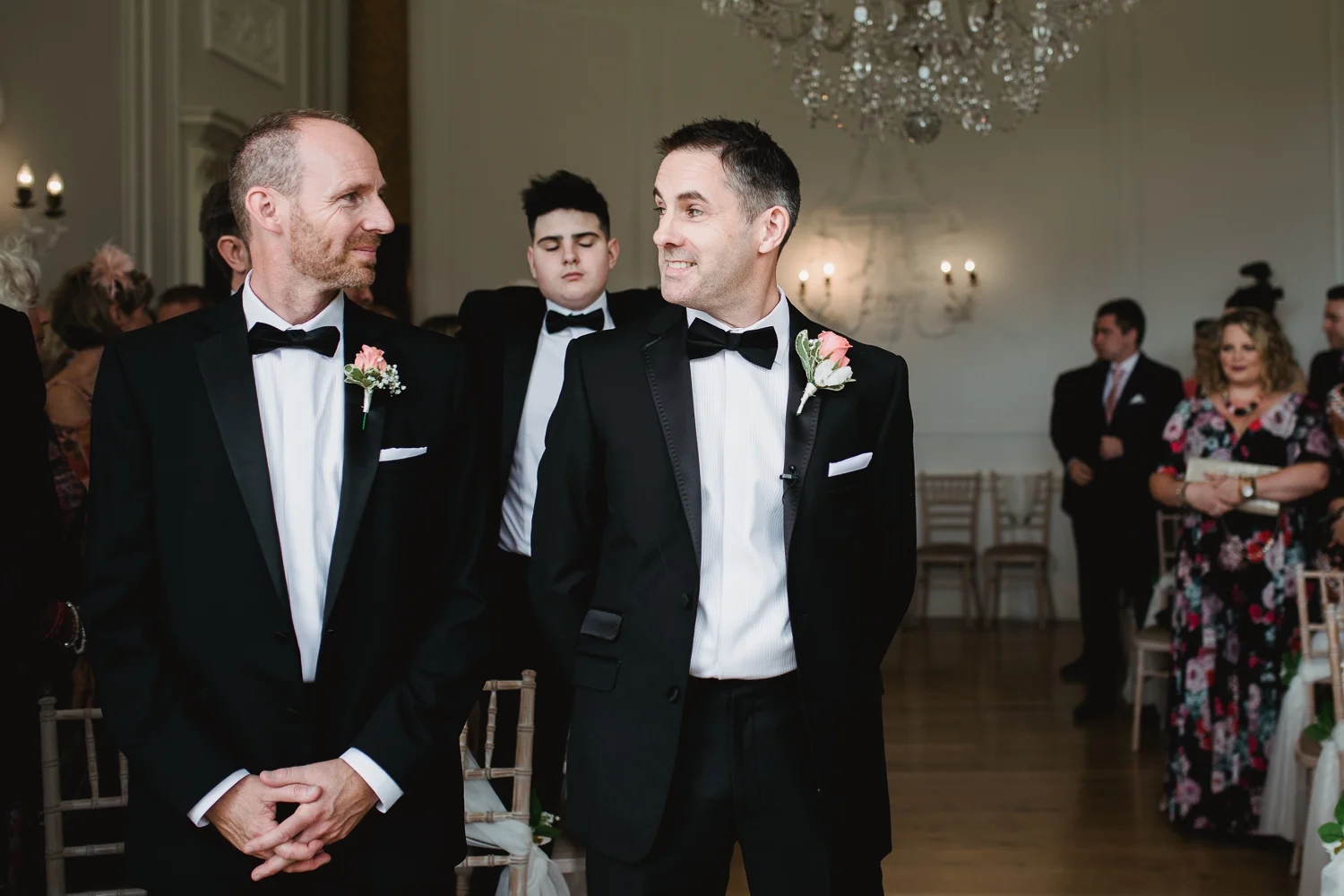 NATURAL_WEDDING_PHOTOGRAPHY_KATHRYN_CALRKE_MCLEOD-31.jpg