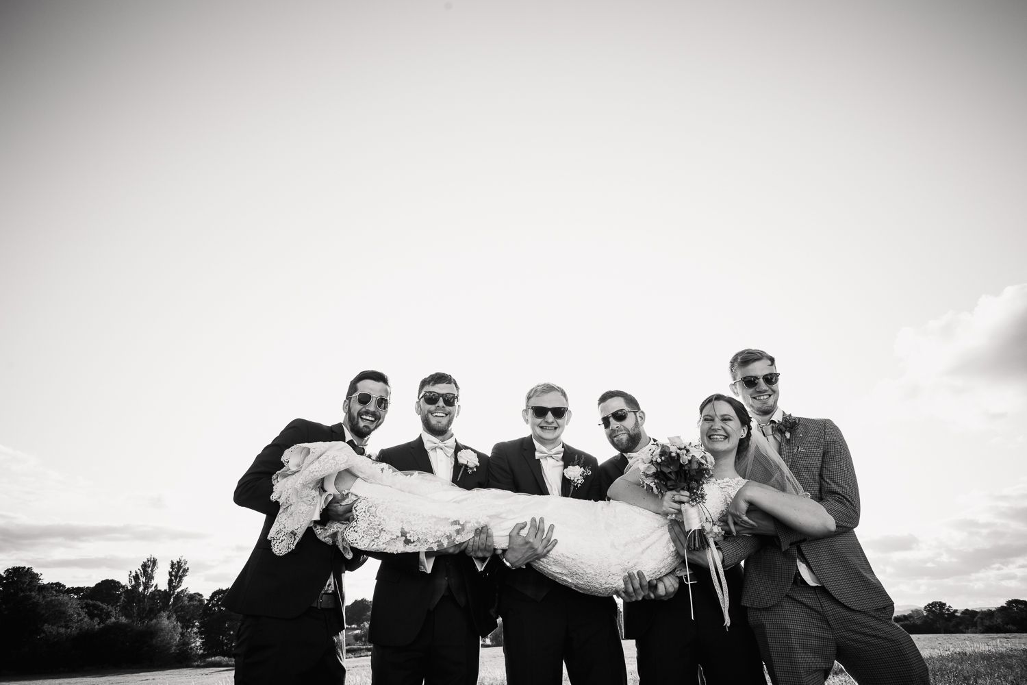 Rockbeare_Manor_Wedding_Photographer_Natural-93.jpg
