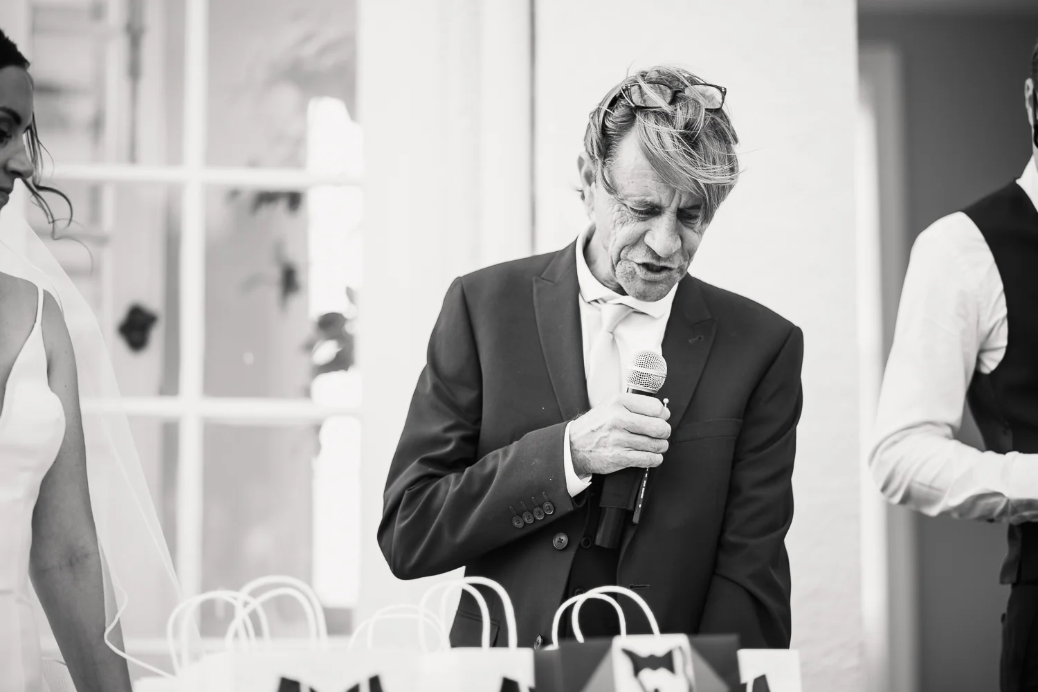 Rockbeare_Manor_Wedding_Photographer_Natural-46.jpg