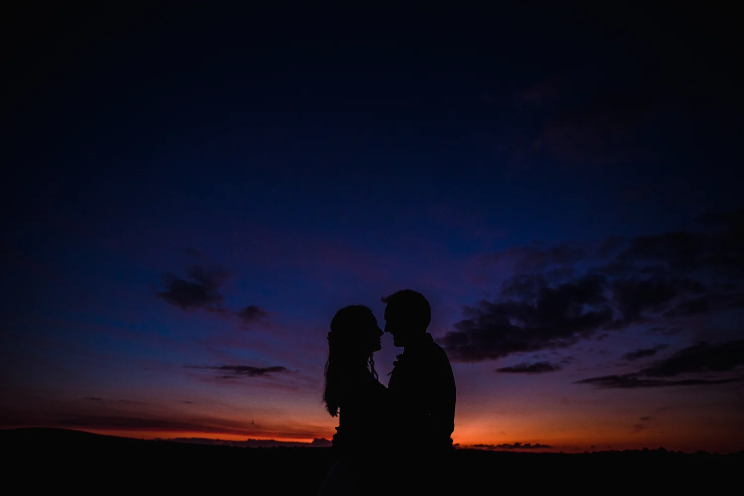 THE_OAK_BARN_DEVON_WEDDING_PHOTOGRAPHER-84.jpg