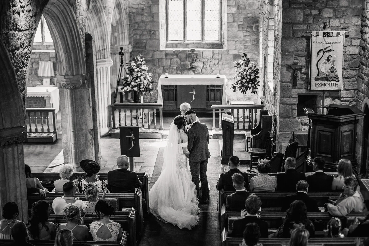 Froginwell_Vineyard_Wedding_Photography_Devon-17.jpg