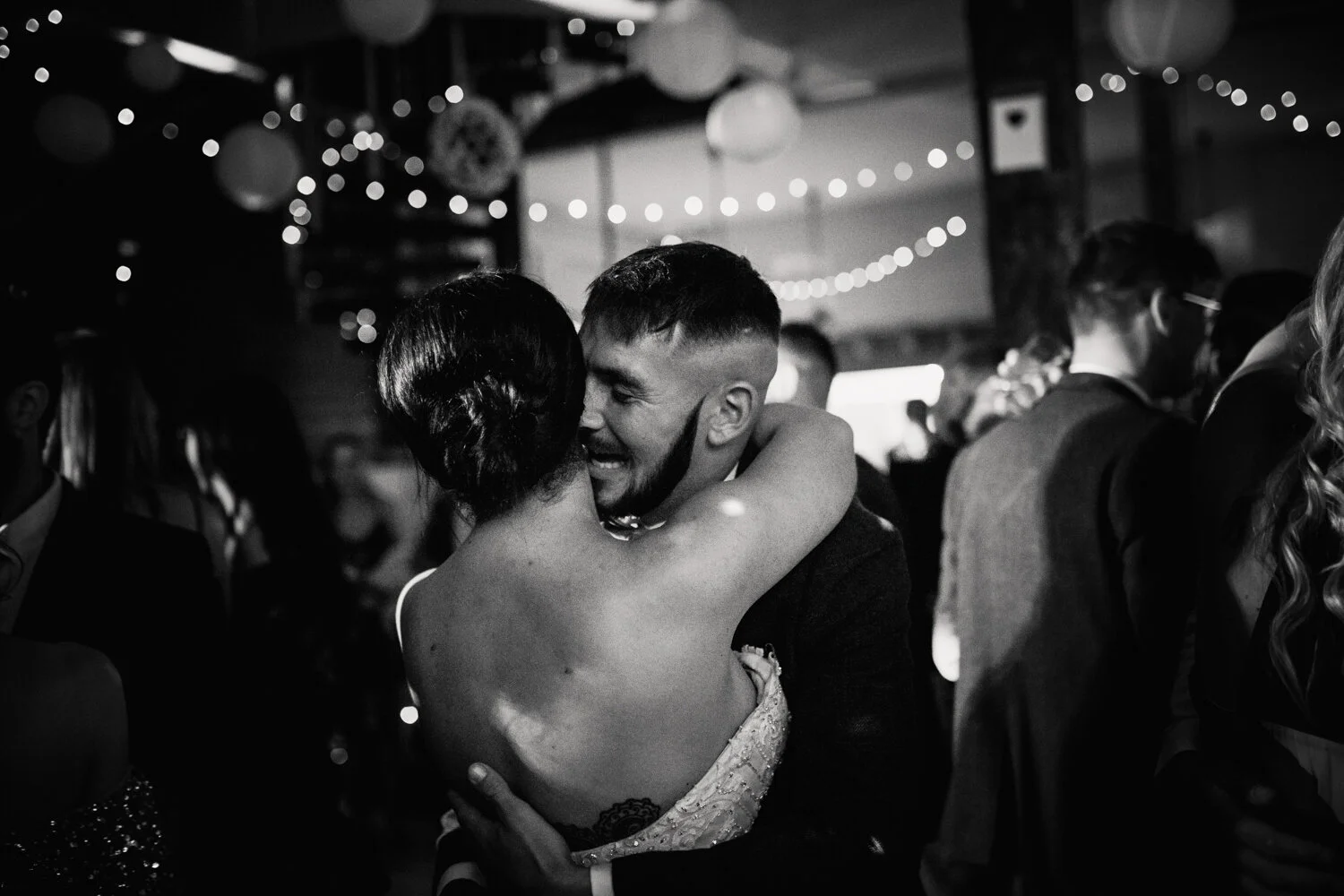 Froginwell_Vineyard_Wedding_Photography_Devon-77.jpg