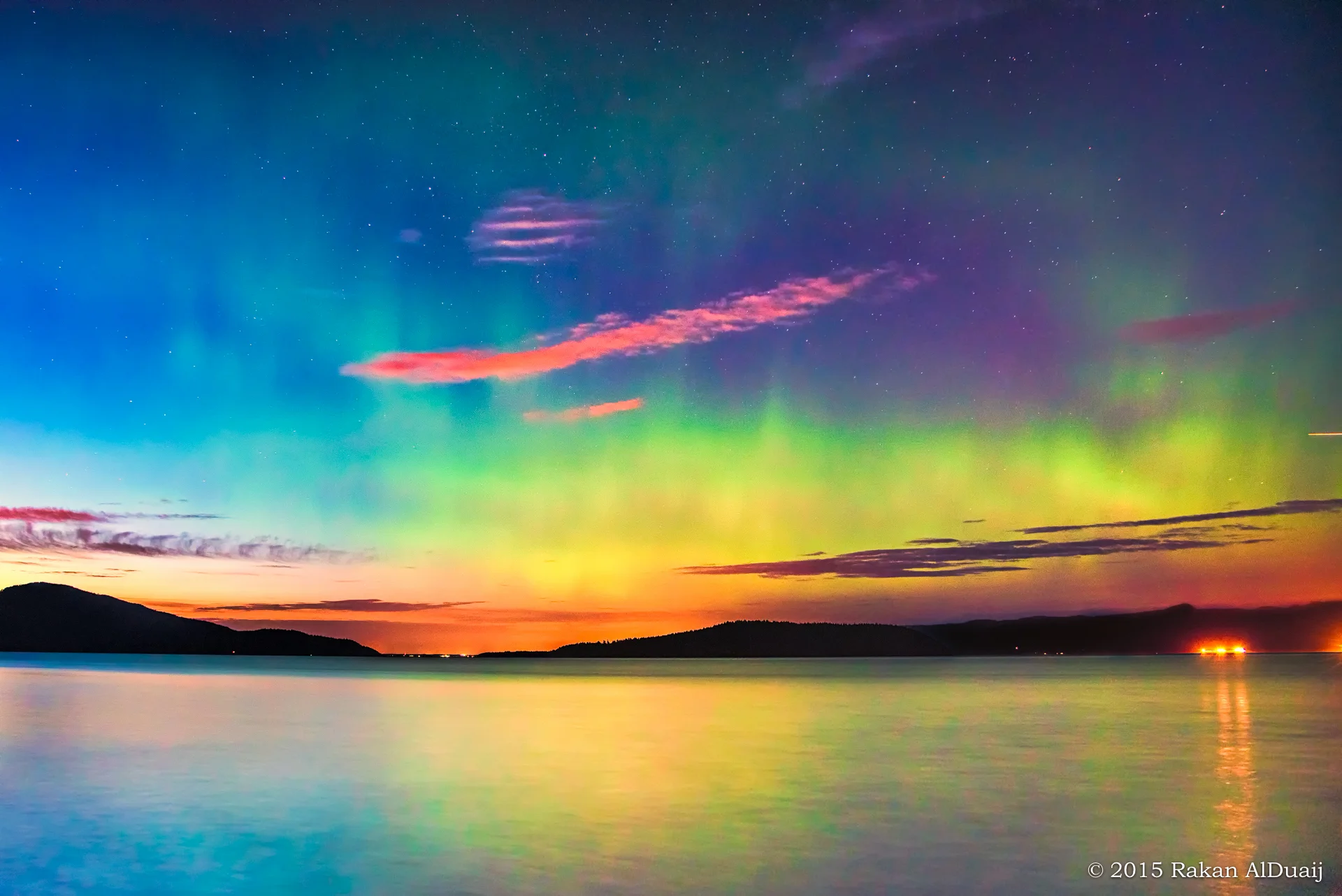 Northen_lights_sunset.jpg