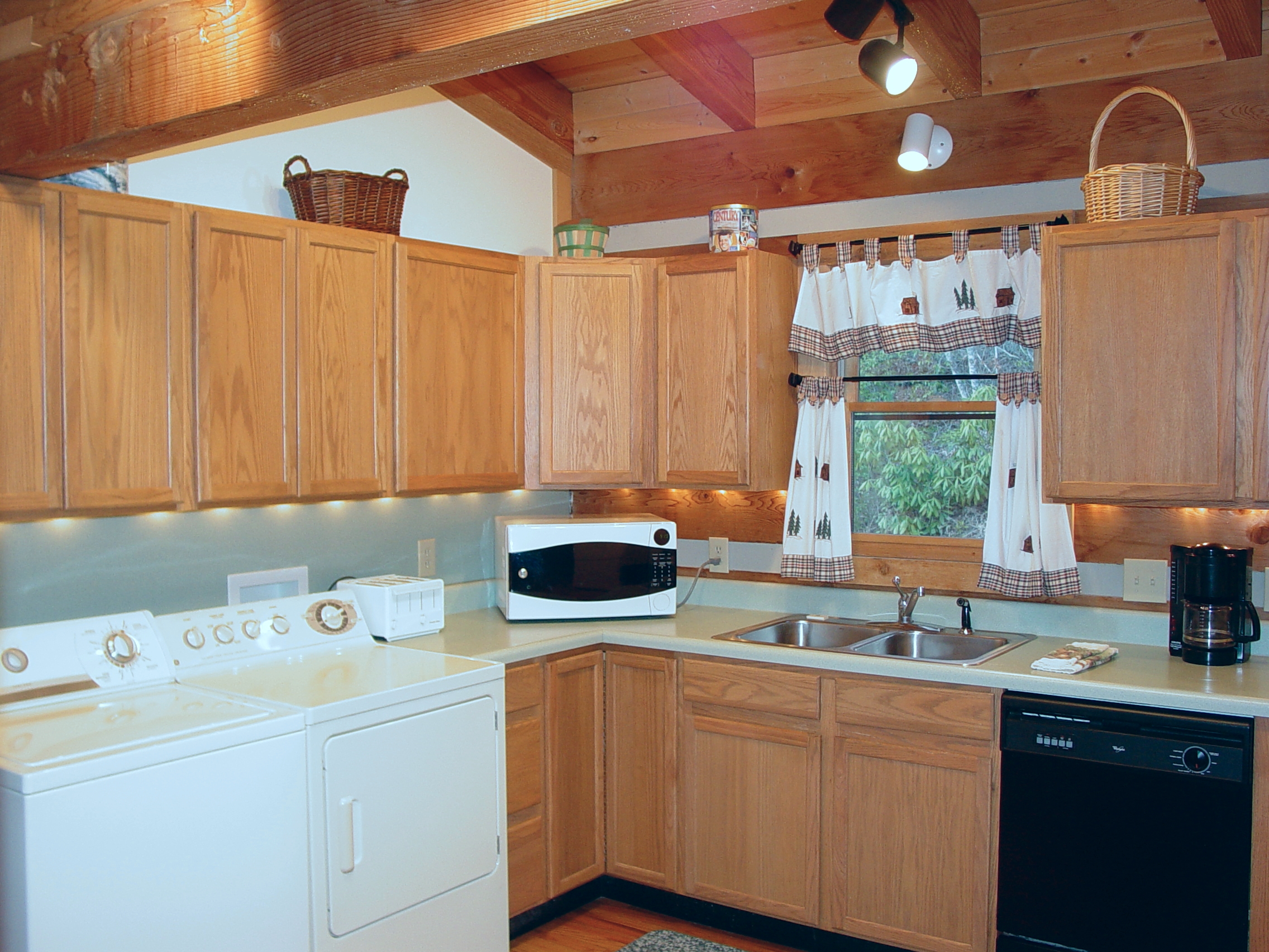 BC_Kitchen_Feb_11_011.jpg