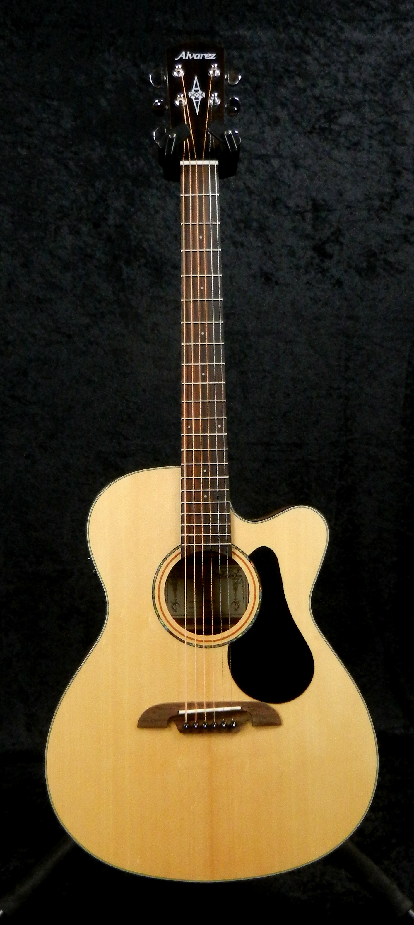 MusicianAtHeart SBC CONCEPT BONE SADDLE made for ALVAREZ Guitar 