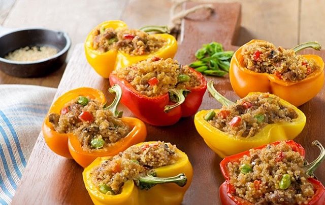 Not sure what to make for dinner? 3 words: Asian. Stuffed. Peppers. Not sure how to make them? 3 more words: Link. In. Bio. 🌶🌶🌶