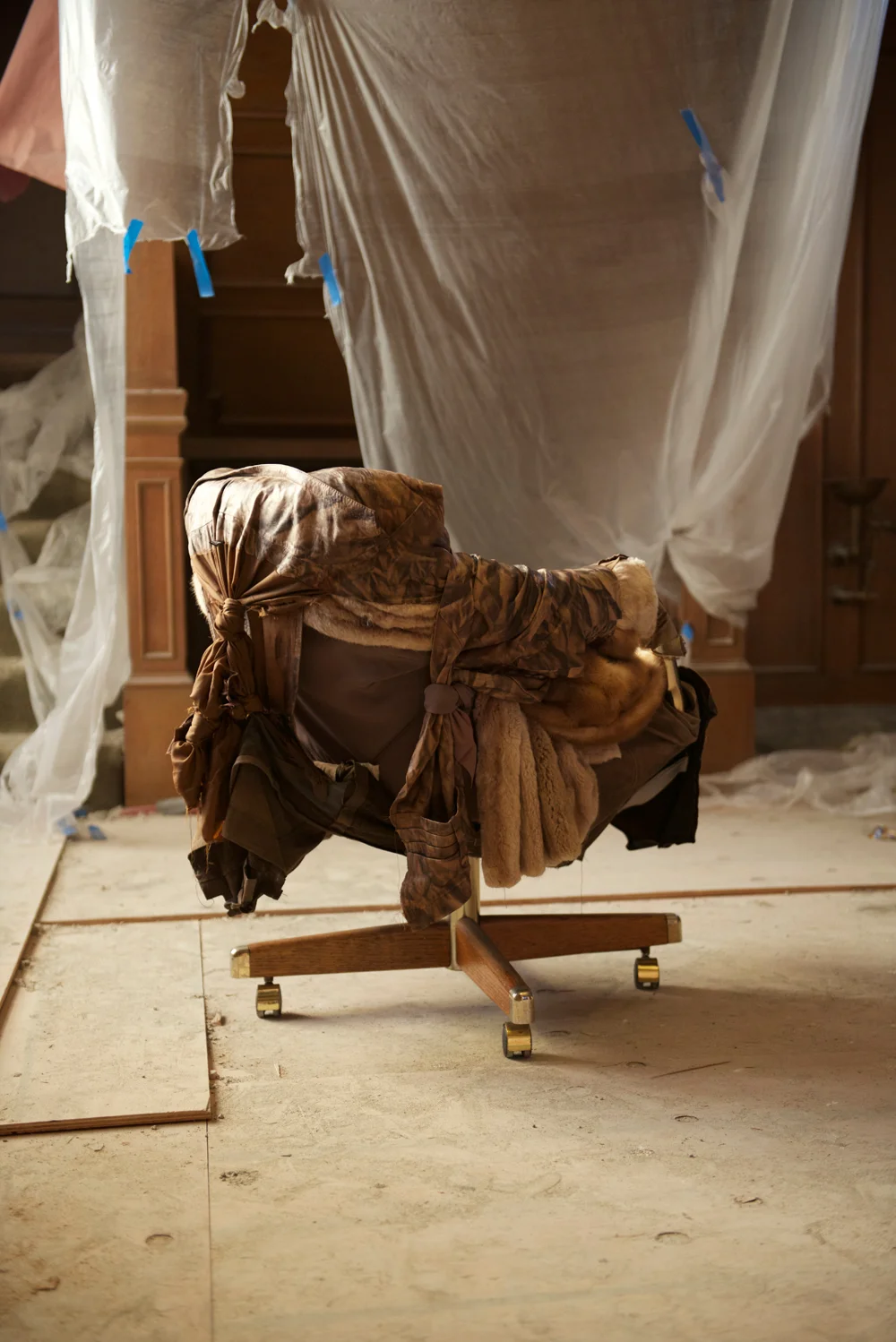Brown Lounger / back