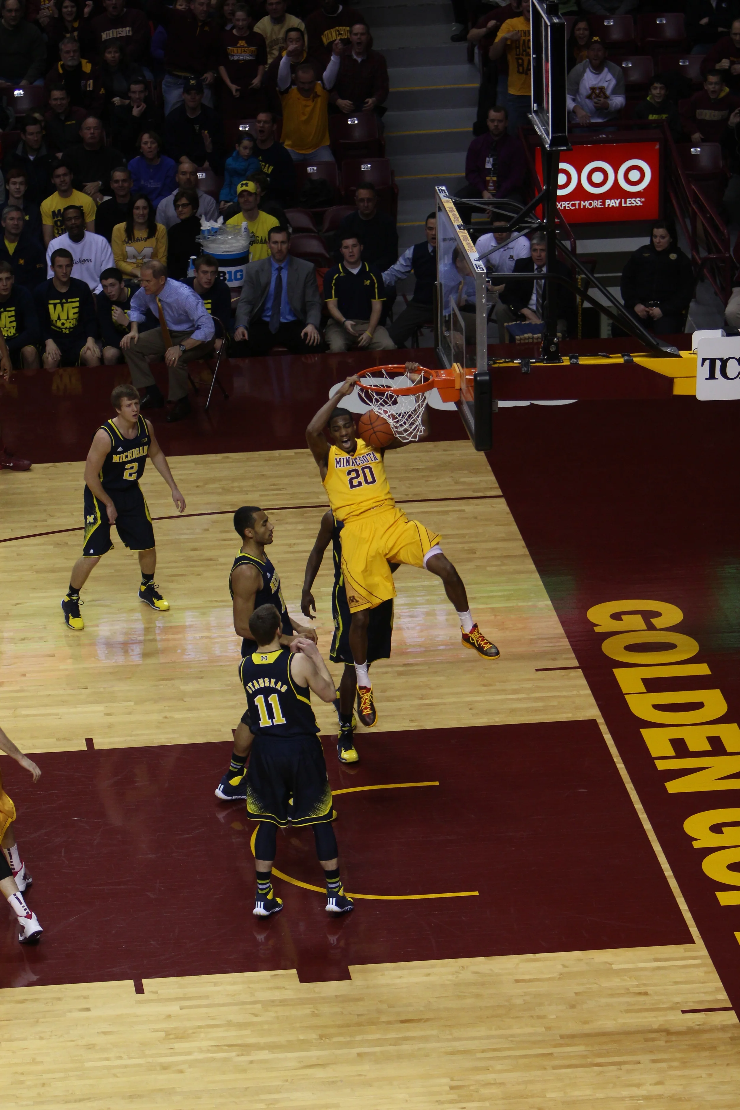 20140102 Austin Hollins dunks (2).JPG