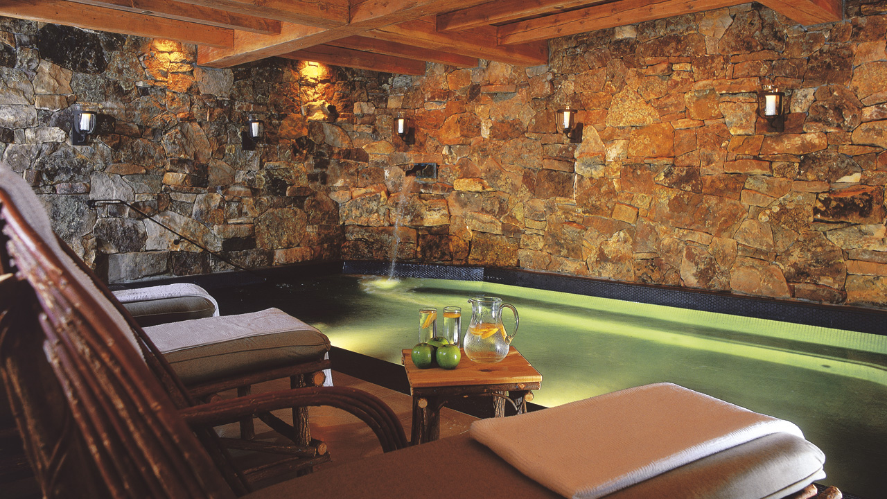 Apres Ski in the Grotto!