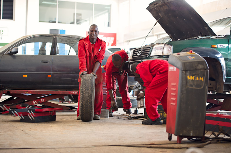   Automotive and marine servicing   Keep vehicles and boats in tip top condition with Autoworld. Expert staff, cutting edge technology and Fitment Centres across Zambia enable Autoworld to lead the way in&nbsp;maintenance&nbsp;and repairs.&nbsp;   Vi