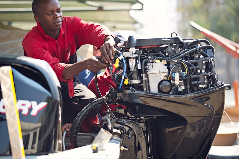 Boat and engine servicing