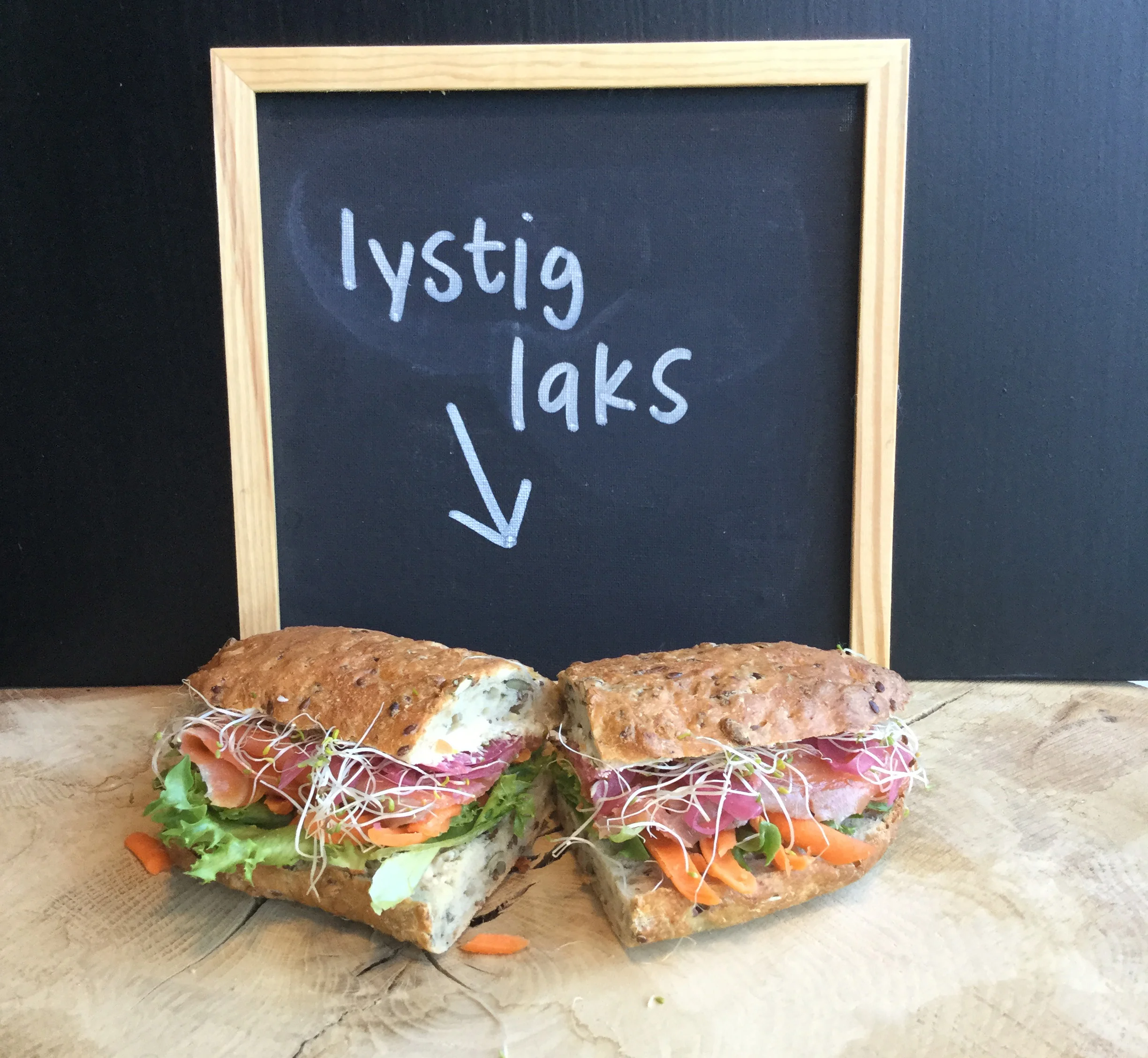 Lystig Laks.jpg