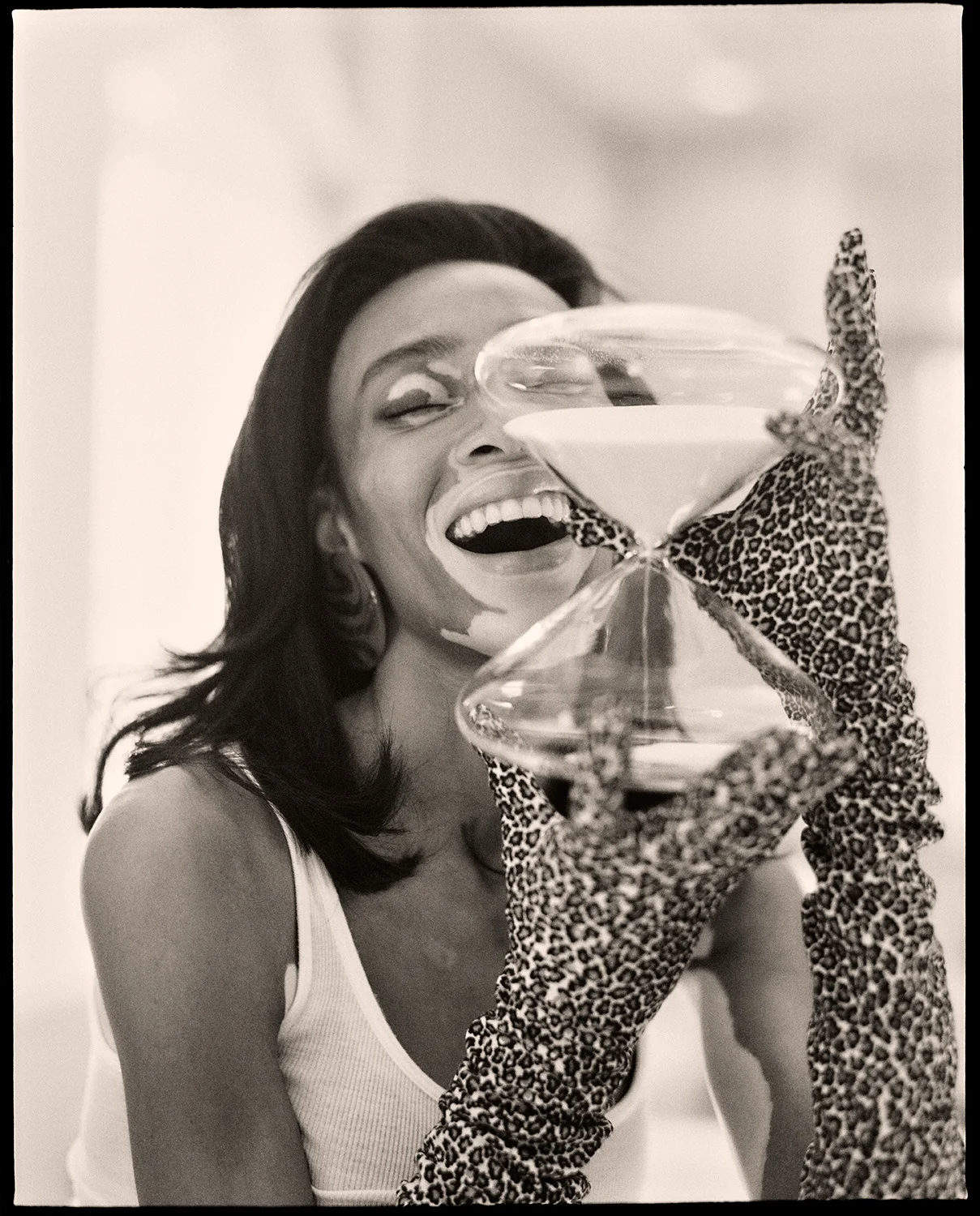 ge_Harper'sBazaarTaiwan_WinneHarlow_HarperSmith_Mar19_37.jpg