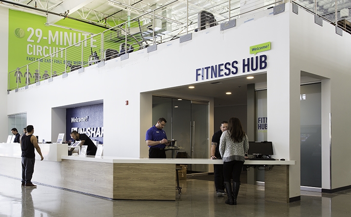 Developed identity for In-Shape "Fitness Hub" destination. The objective was to create an engaging and approachable place where members and In-Shape staff can interact in a casual, easy manner. At the Fitness Hub, members can learn all about the club amenities and services, sign up for personal training, and ask questions. This concept is currently being rolled out in all their club locations. 