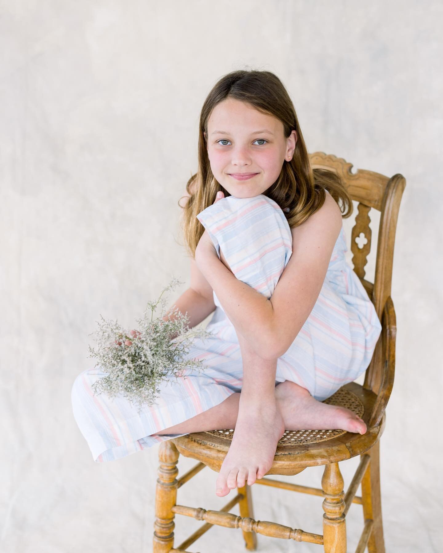 Your babies are all getting so big &hellip; with each new stage there are new challenges and so many new blessings. Love watching those newborns turn into full grown humans with personalities and their own poses!! @daniellelebaron @yanasebe @whitneys