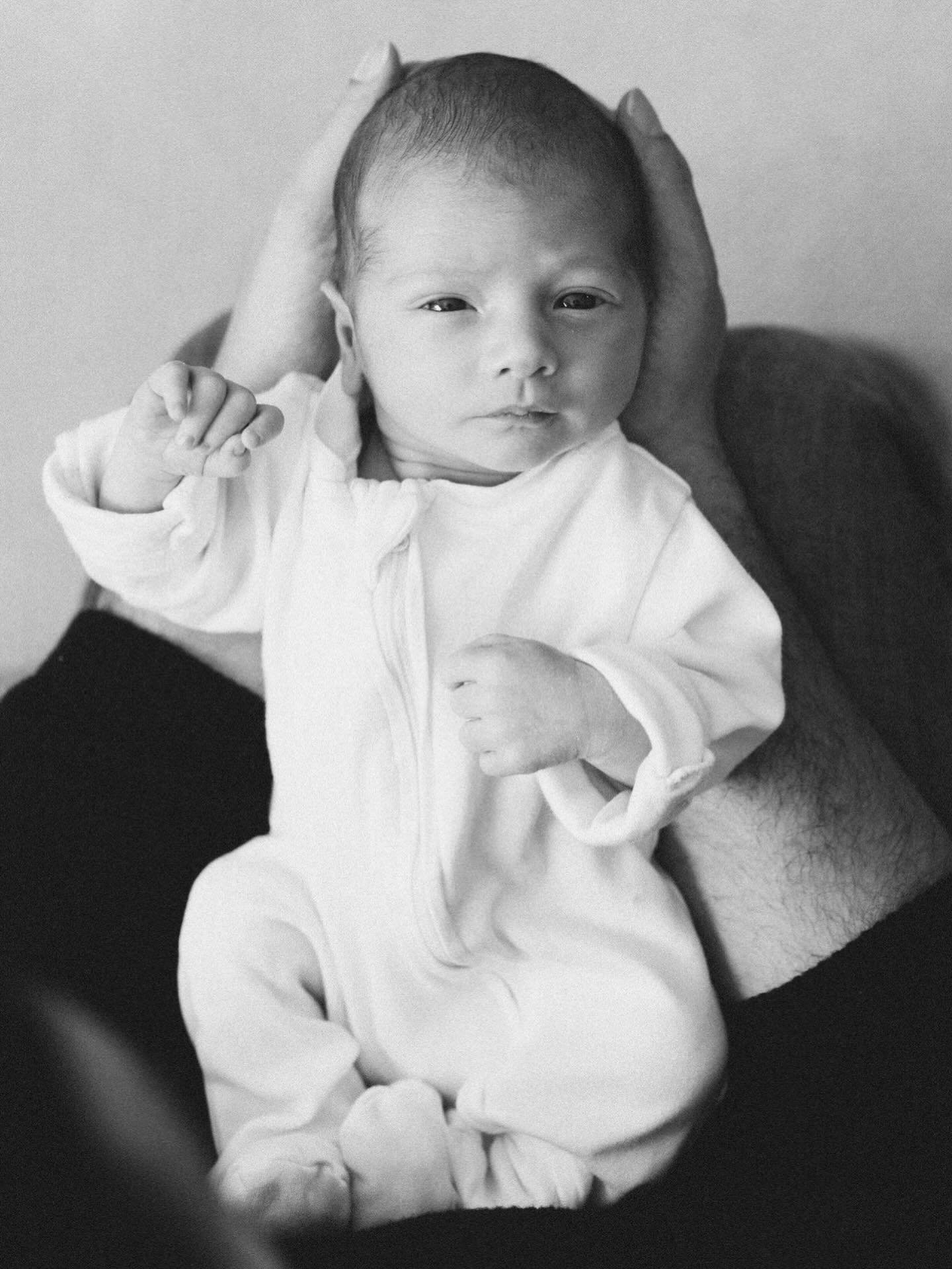 Mid-edit and this little one took my breath away. 

@haleyelizabeths 

#newborn #familyphotoshoot #familyphotography #newbornsession