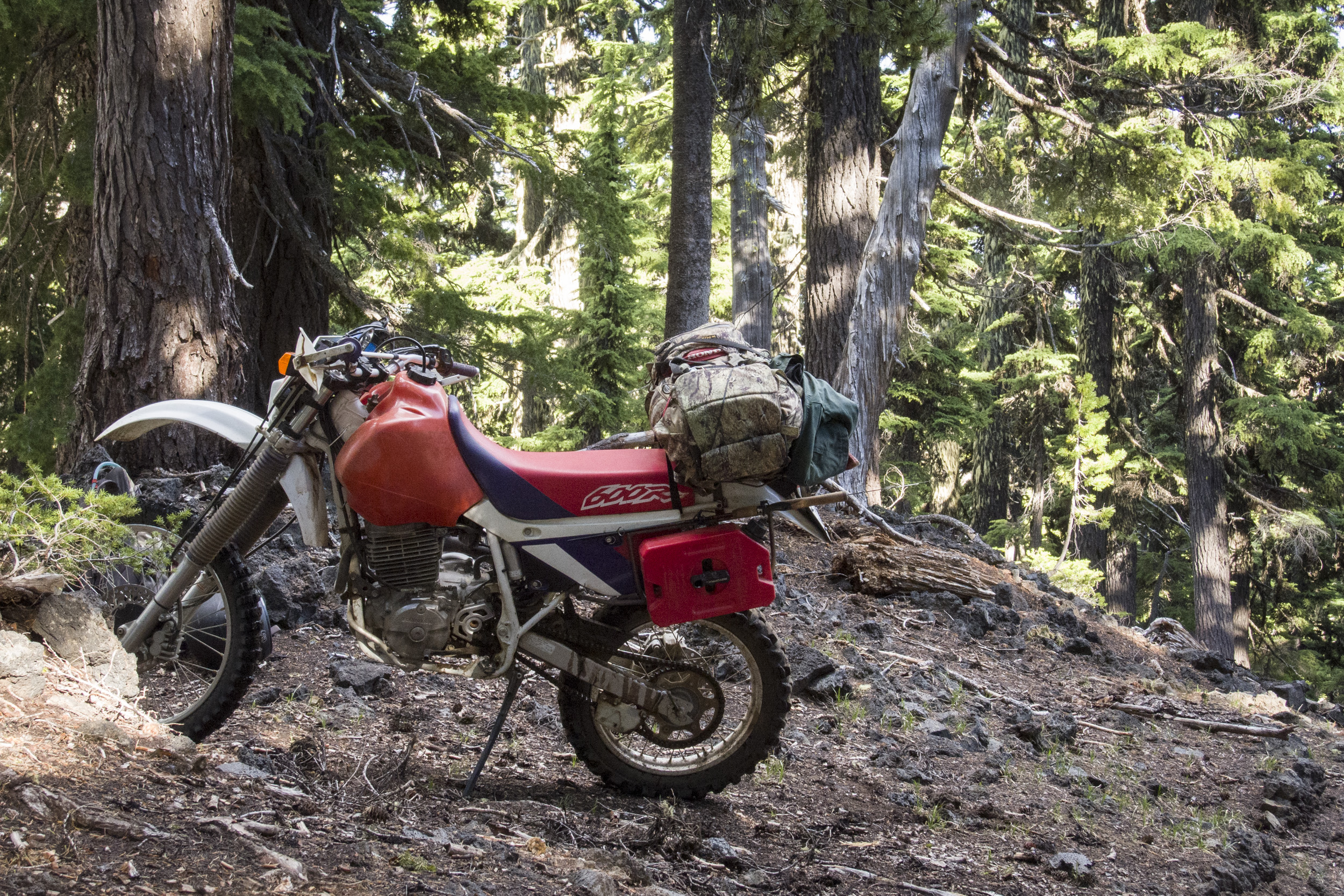 Multi day moto camping through the mountains of Central Oregon with Dave Reuss