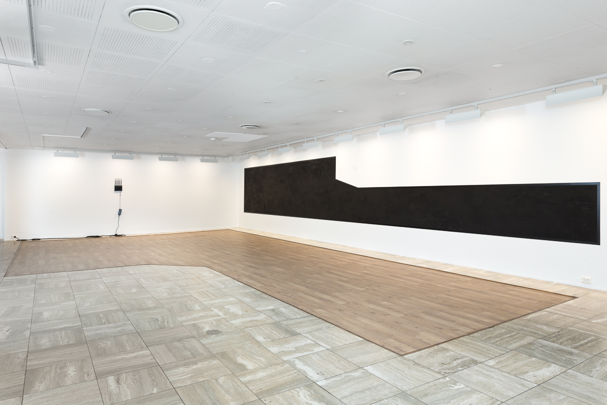   Black view from above , site-related wallpainting Installation view Sandefjord Kunstforening Work to the left by Ignas Krunglevičius 