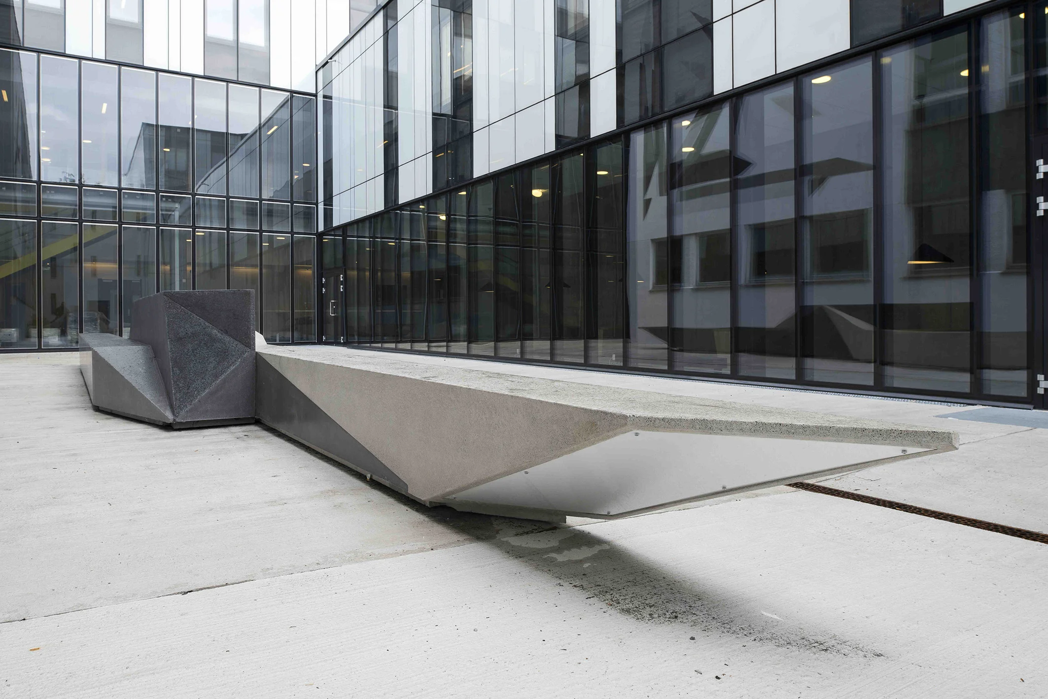 Unfolded Shape Drifter Concrete sculpture