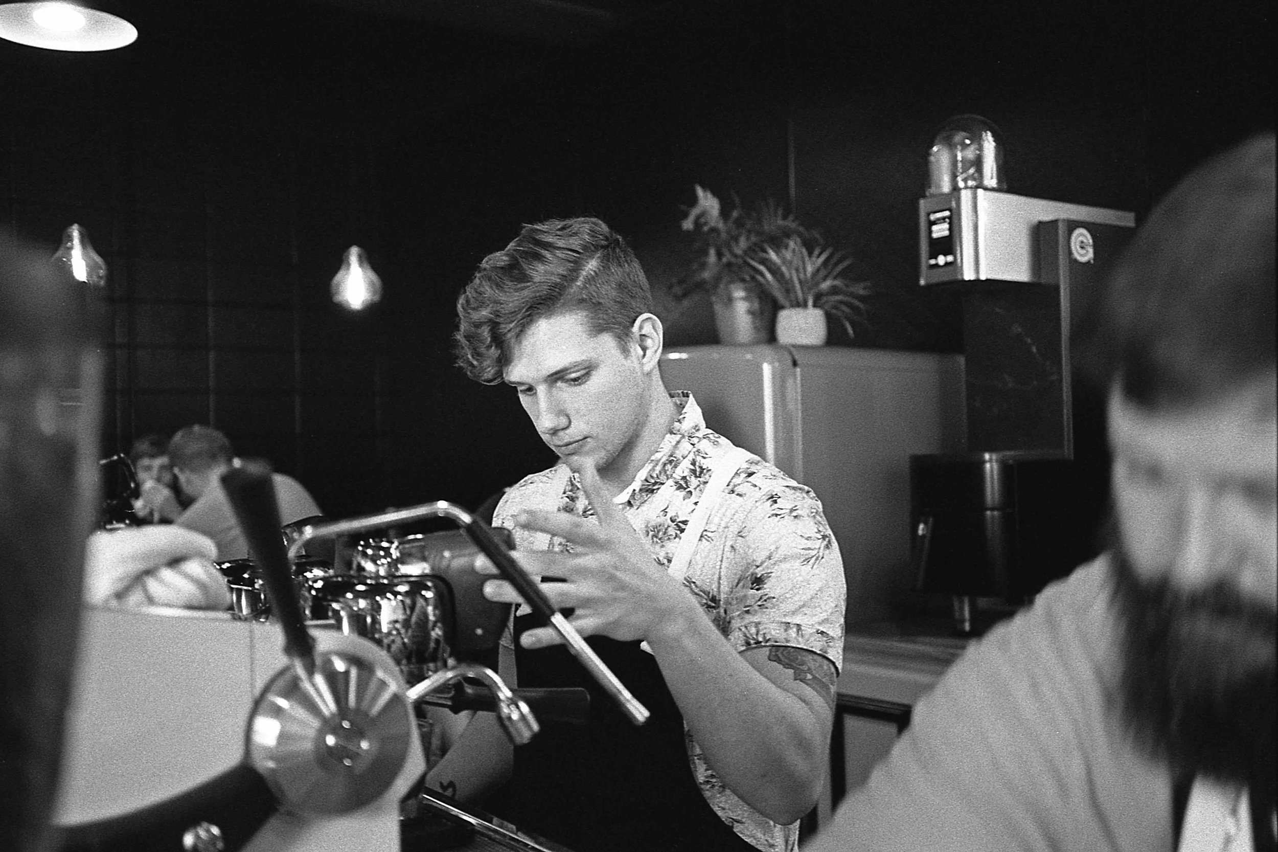 Matt Pittman / Offbeat Coffee Studio / Huntsville, Alabama / Leica M7 / Ilford HP5