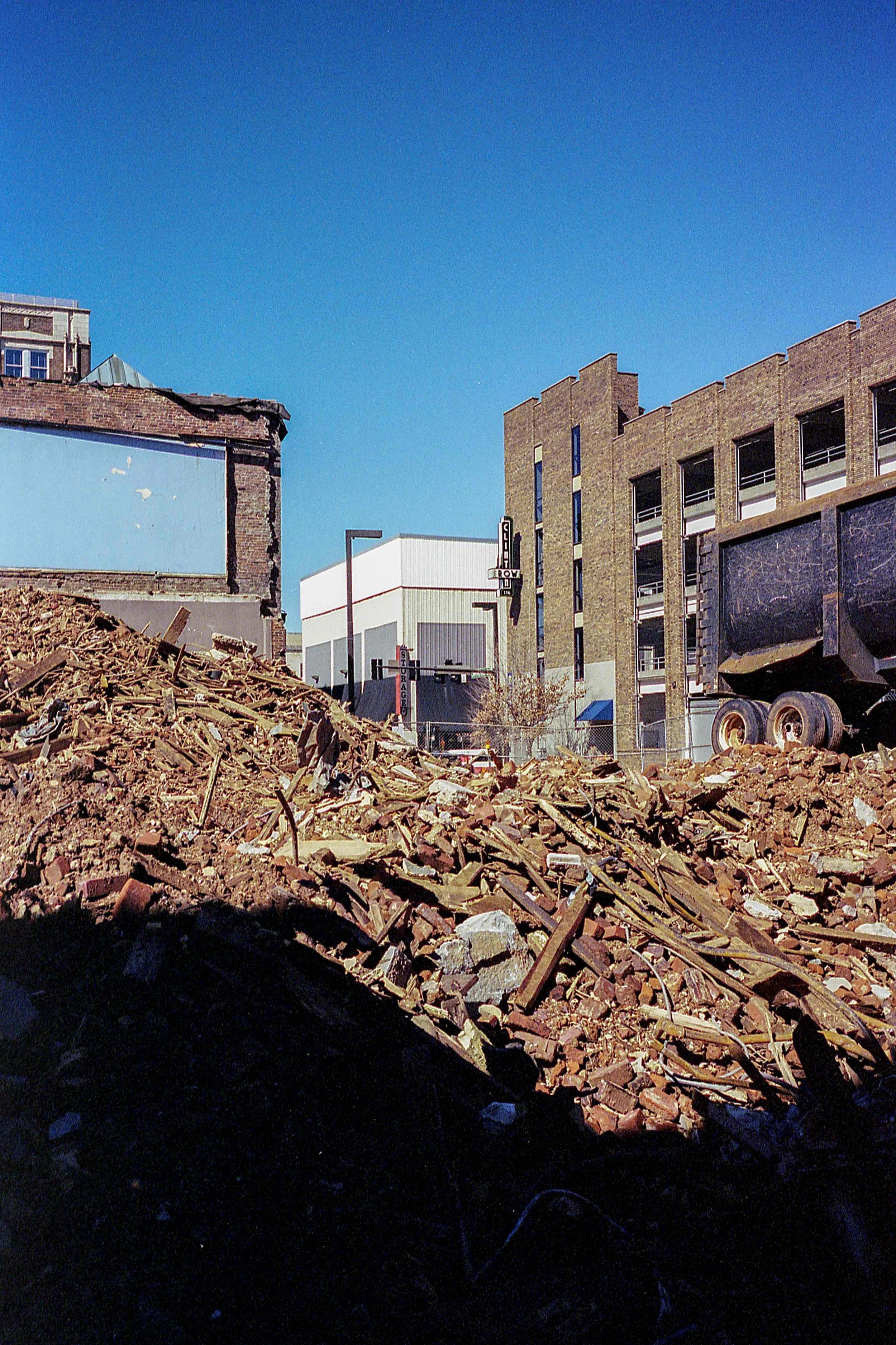 Matt Pittman / Huntsville, AL / Crunkleton Associates / 106 Jefferson Curio Collection by Hilton / Leica M7 / Kodak Portra 400