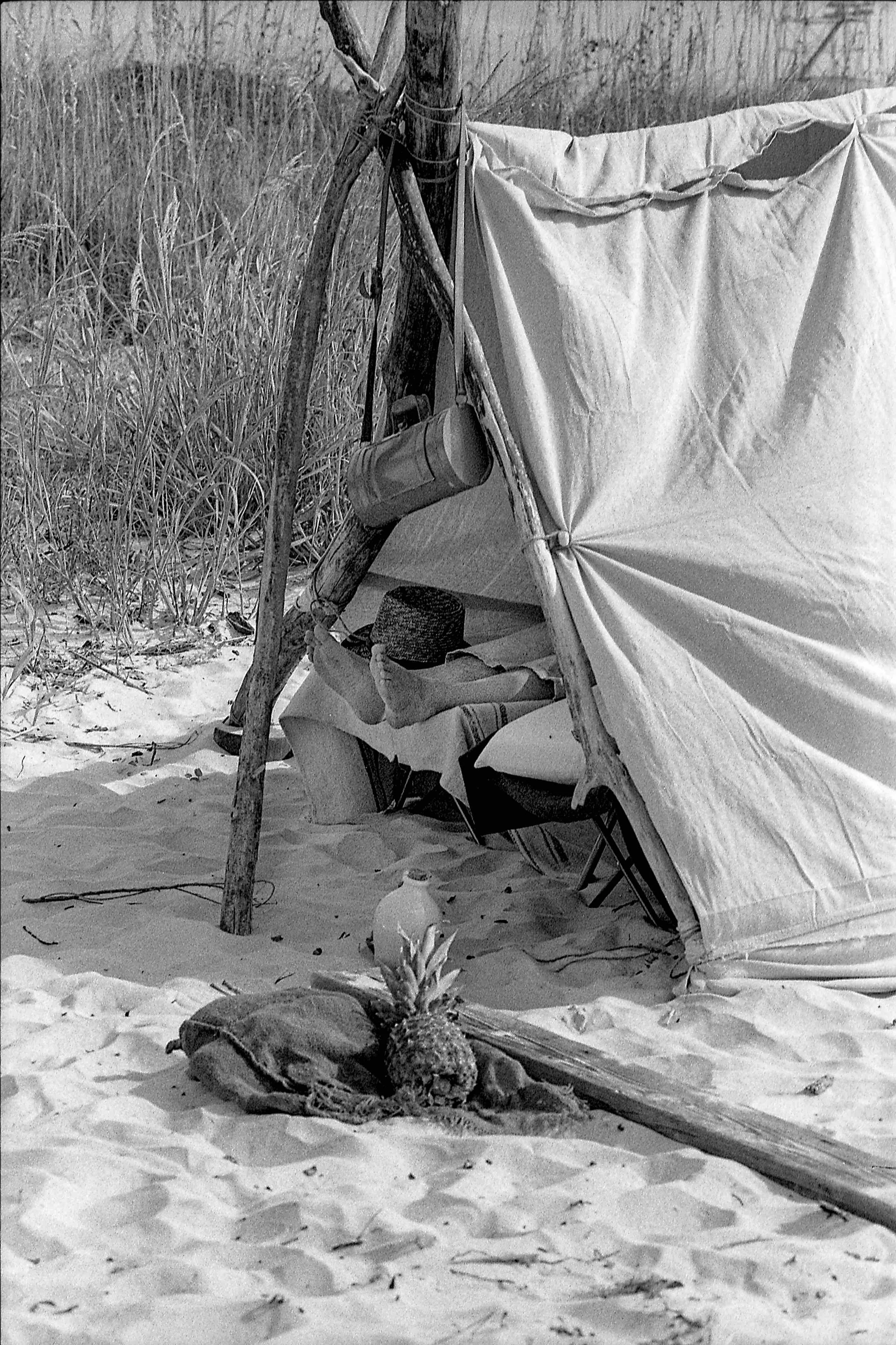 Matt Pittman / Fort Morgan, Alabama / Tiffen Filter Red #25 / Ilford HP5 / Leica M7