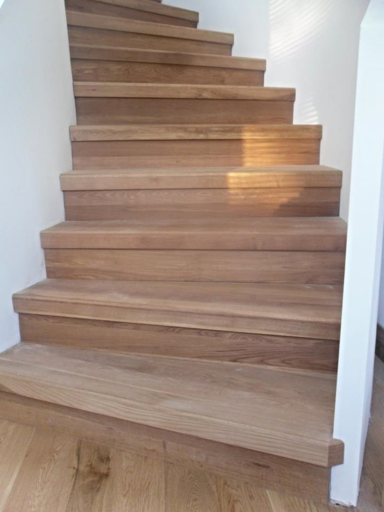 STAIR TREADS & RISERS Oak Original Stair Tread 1000 x 305 x 12mm