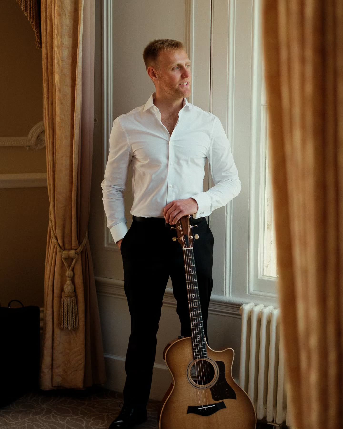 Great time filming and photographing @mrremusic while he does his thing! Thanks to @wivenhoehouse and If anyone is looking for a singer at your wedding, give Matt a call!