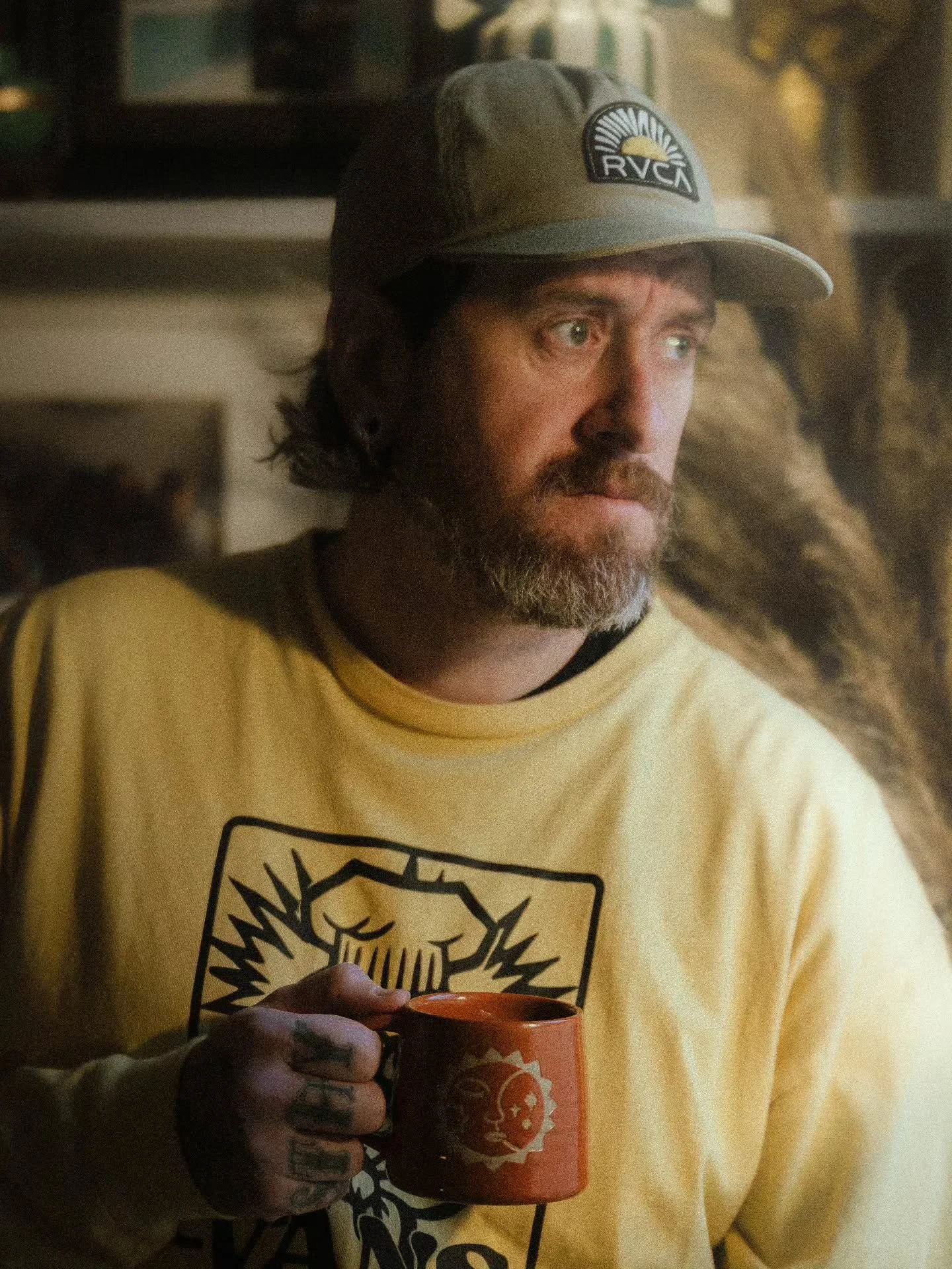 Hey new followers, I&rsquo;m James 👋
Natural wedding photographer.
Chilled vibes. Real moments.
Occasional dickhead energy 😌📸

This is the month of quiet time answering emails, becoming a hermit and attempting to take photos of myself. 

This year