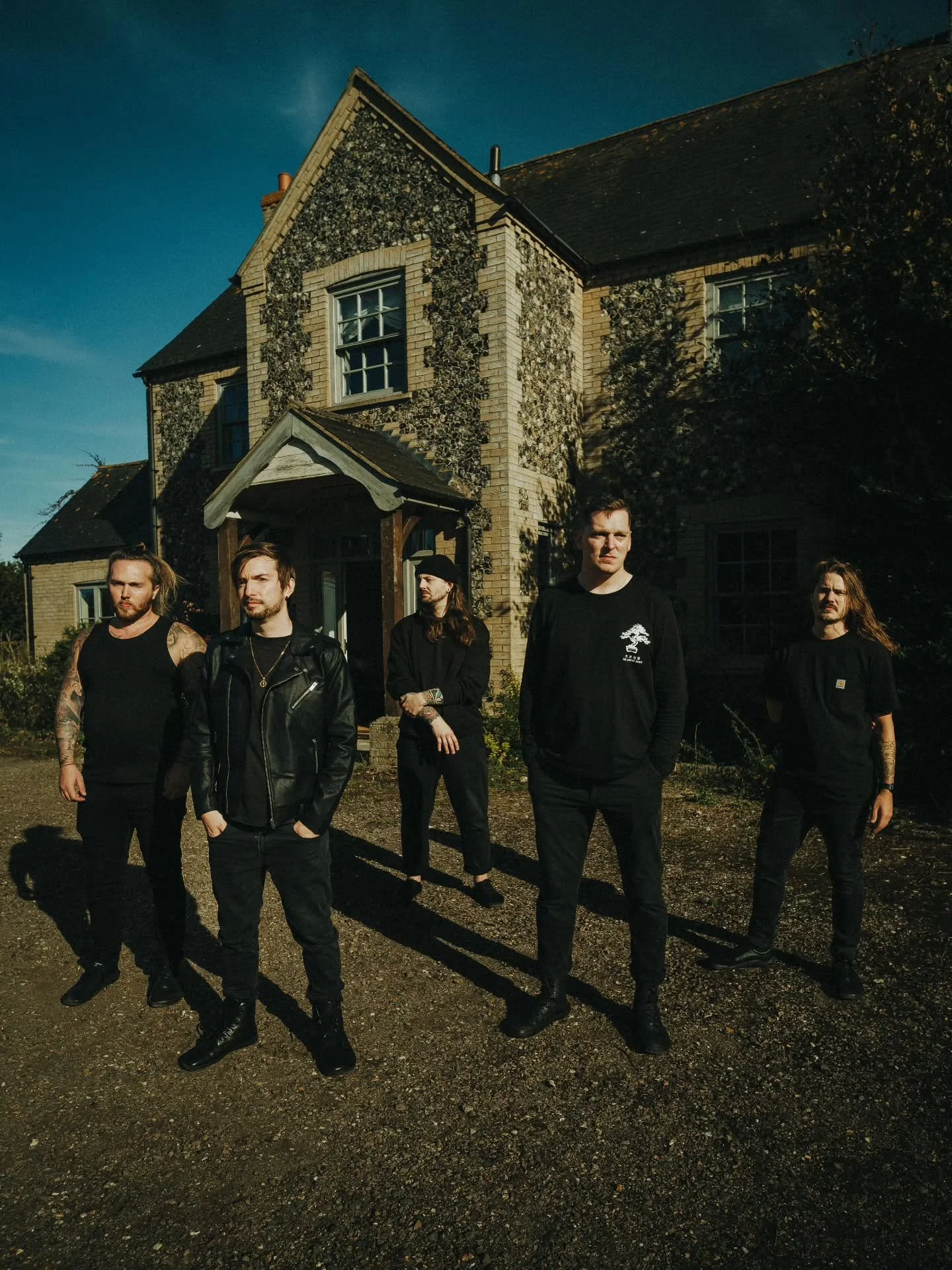 Ok....back in September 2025 it was chaos in the best way. Cameras up, volume high, ideas flying everywhere. Same faces, completely new fire. The Cardinals era is done. What came out the other side is Halfway North, and it hits different.
All through