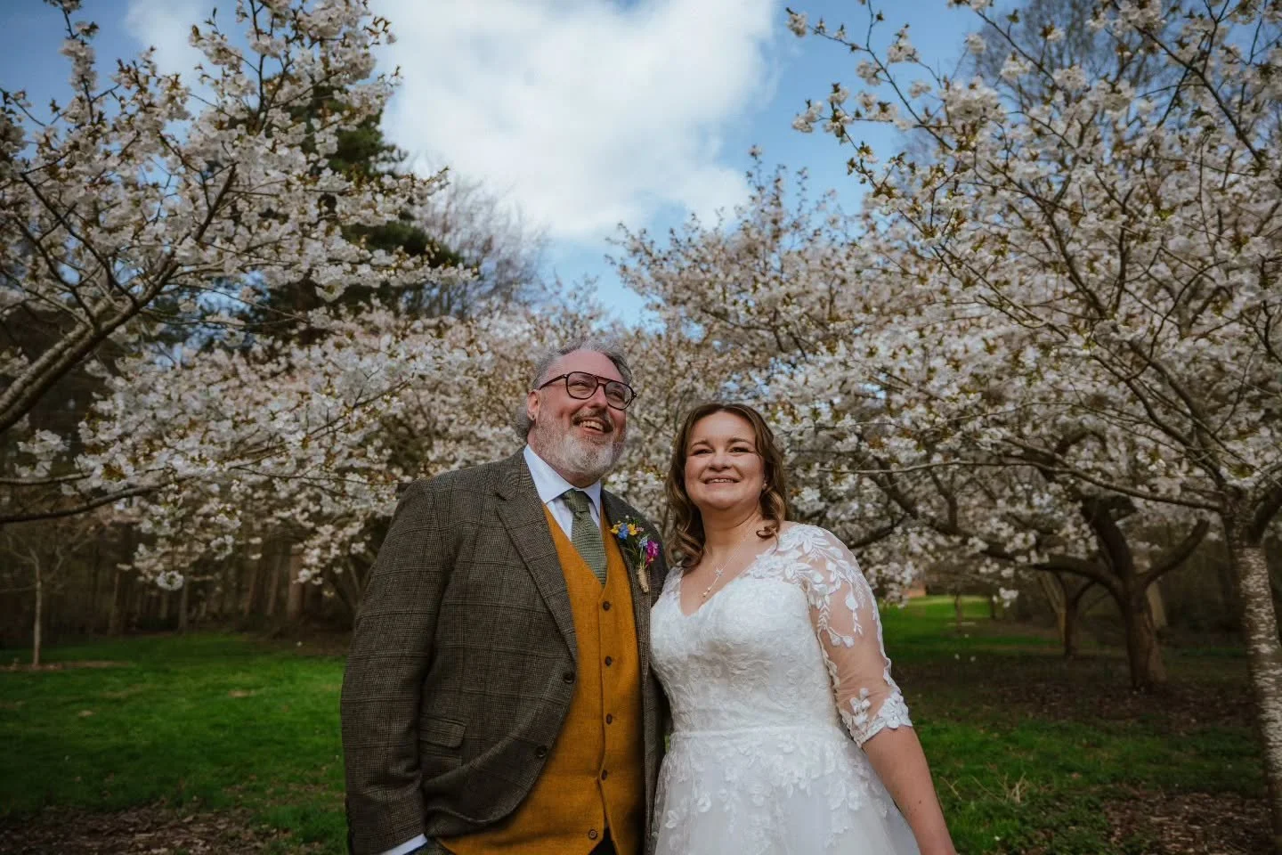 Great to be back at @markshallevents to capture Chris and Caroline's super intermit lovely jubbly wedding. The first half was just them and their family then in the evening all the friends came. A great way to celebrate their wedding! 

Venue - @mark