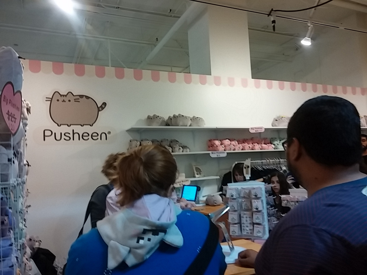PusheenStore