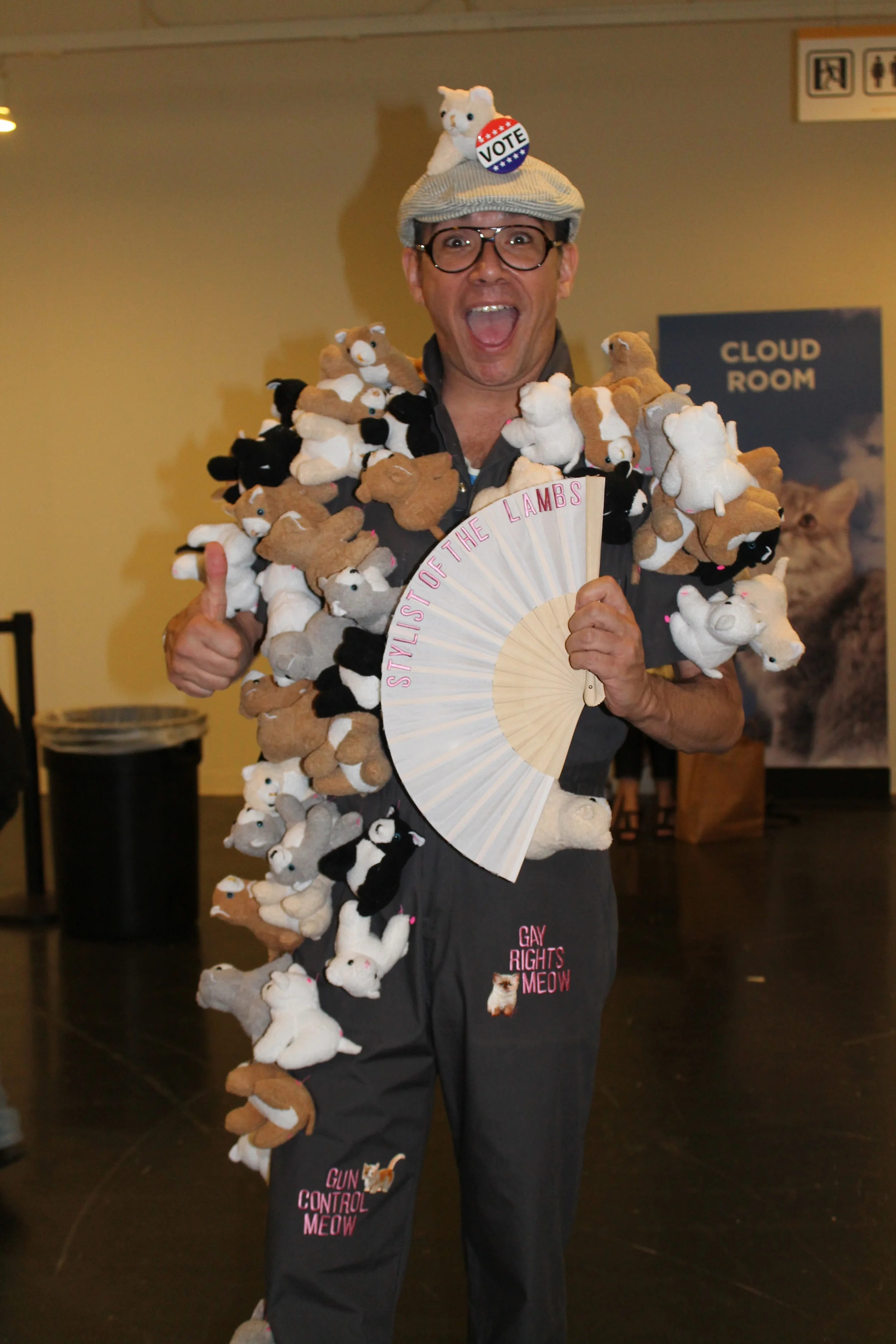 Here's the one who won the fashion contest...I'm guessing why he won it all was his fierce Cattitude!