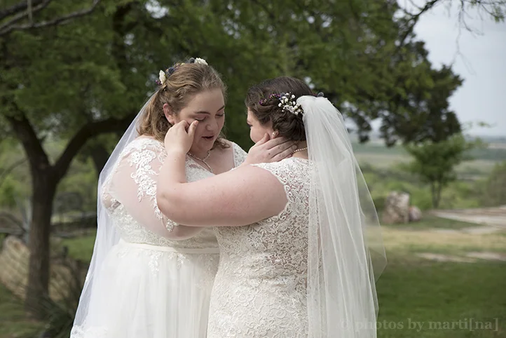 manor-wedding-photos-by-martina-terradora-14.jpg
