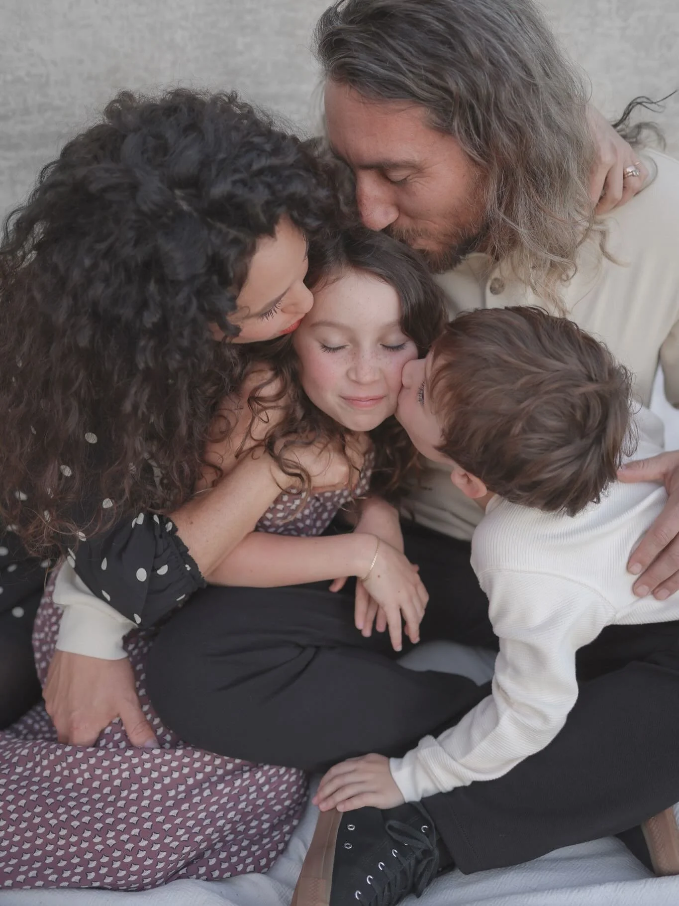 Proud mom moment photographing the family of my oldest son&rsquo;s very first friend. When I think of our little community these people rise to the top 🪴 🏡🏡🪴