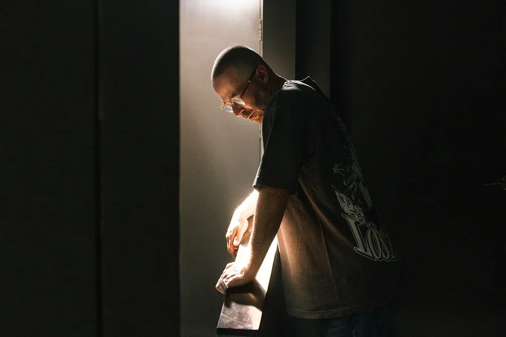 I took my first freelance assignment for the LA Times, after seven years on staff. It&rsquo;s never too late to try something new, orrrr try the old thing with some new light. For it I photographed The Alchemist, a really influential music producer, 