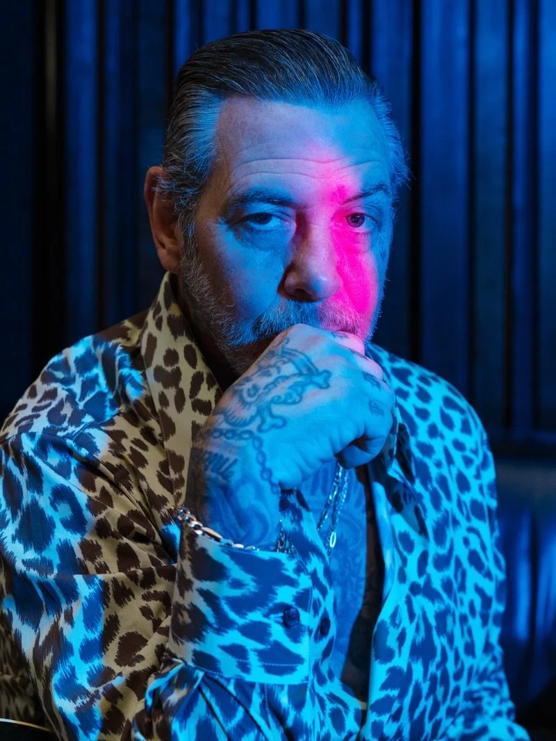 One perk of photographing a punk rock legend is getting to hear him jam between frames. Photographing @mikeness of @socialdistortion meant spending time around someone who helped shape an entire music scene. And their new music album absolutely does 