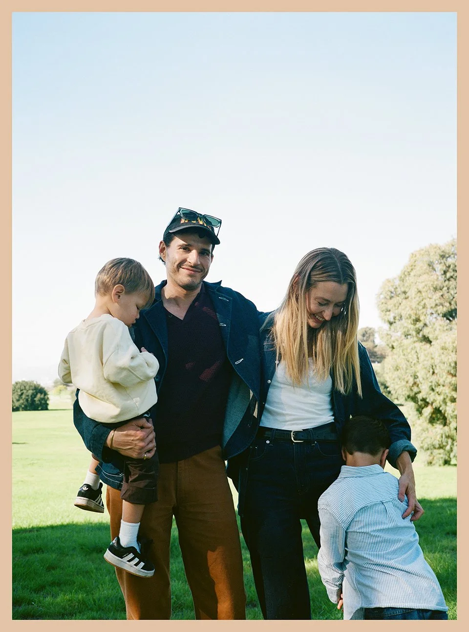 20251123_DPM_TheMandelFamily_30.jpg