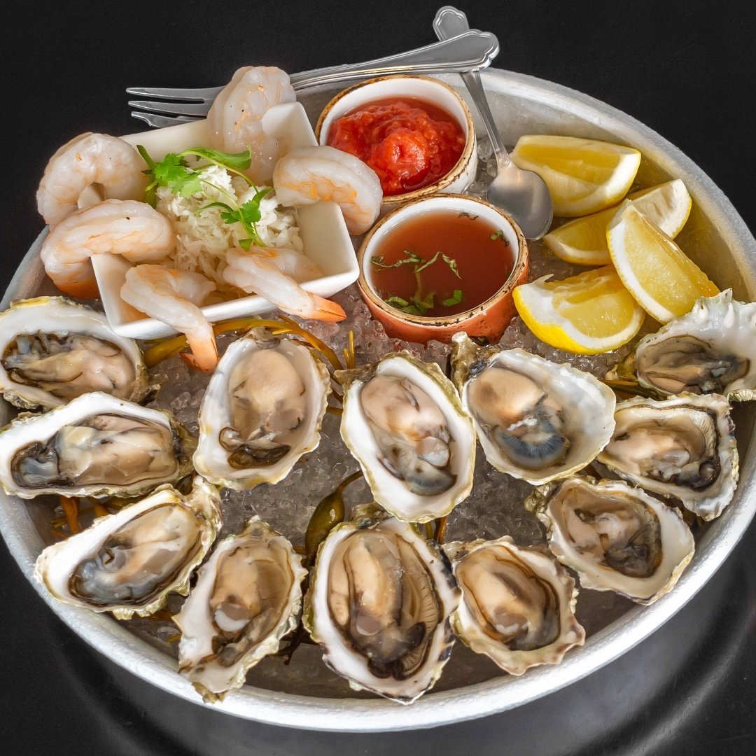 Fresh oysters and shrimp. You'll love our raw bar.
Join us along the shore of the Pacific.

#oceanview #beachlife #traveltothebeach #seaside #oceanbeachsf #beachchalet #oceanbeachsfca #visitcalifornia #goldengatepark #yelpsf #oceanbeachca #greathighw